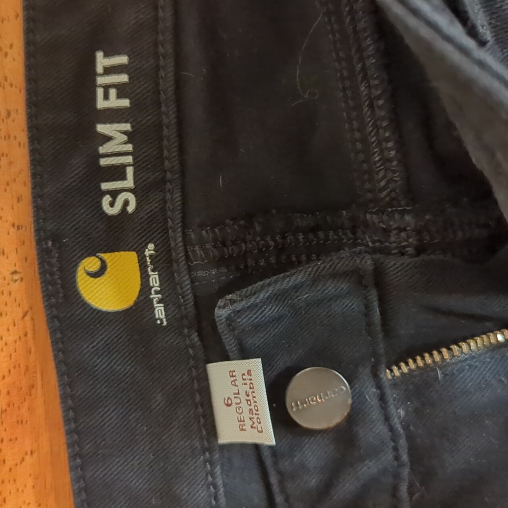 Carhartt size 6 women's slim fit black jeans